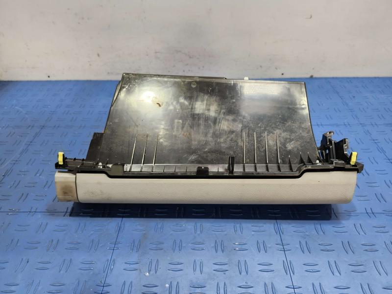 2013 Toyota Camry Glove Box