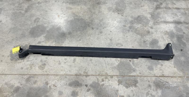 2020 GMC Terrain Rocker Moulding
