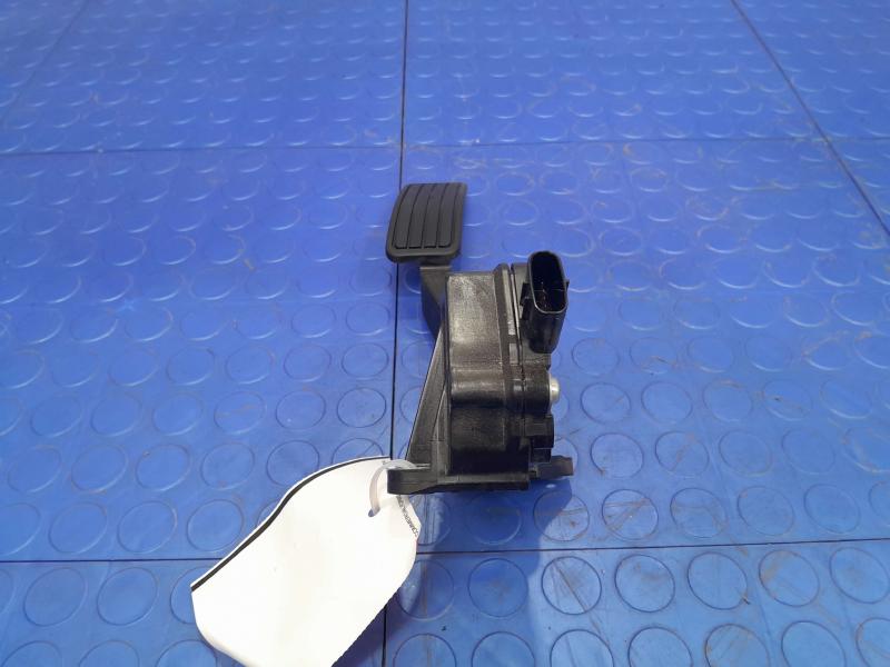 2014-2016 Subaru Forester Accelerator Pedal Assembly Genuine OEM 36010FJ010
