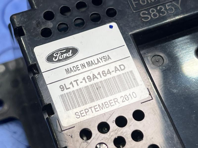 2007-2010 Ford Expedition Rear Radio and Headphone Control Switch Panel OEM 9L1T19A164AD