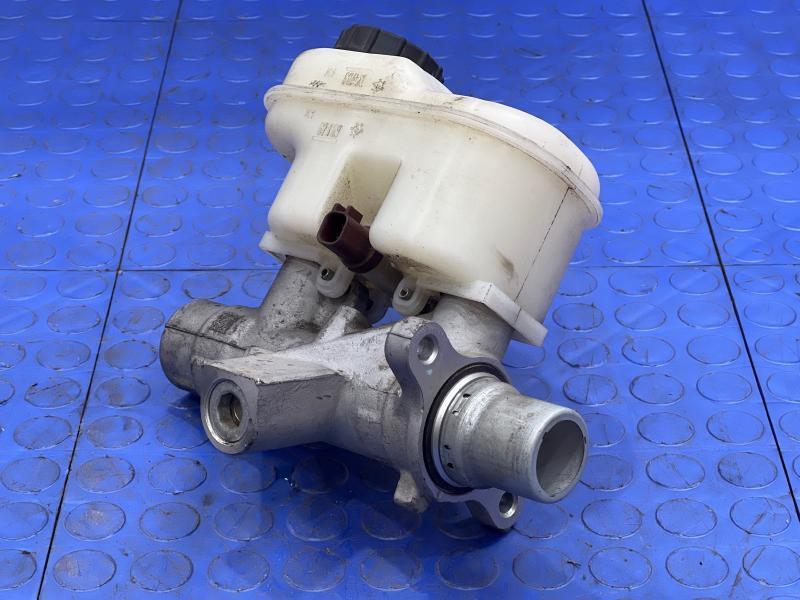 2015-2017 Ford F-150 Brake Master Cylinder Assembly Genuine OEM Part GL3Z2140A