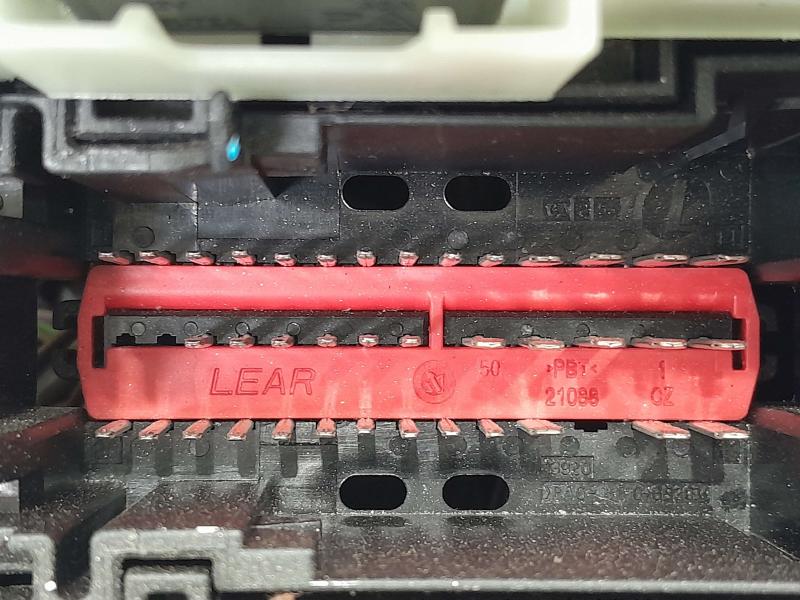 2018 Ford Focus Engine Fuse Box