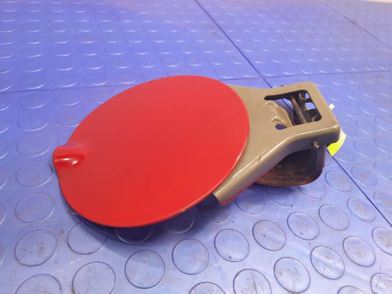 2007 Chevrolet Cobalt Fuel Tank Door