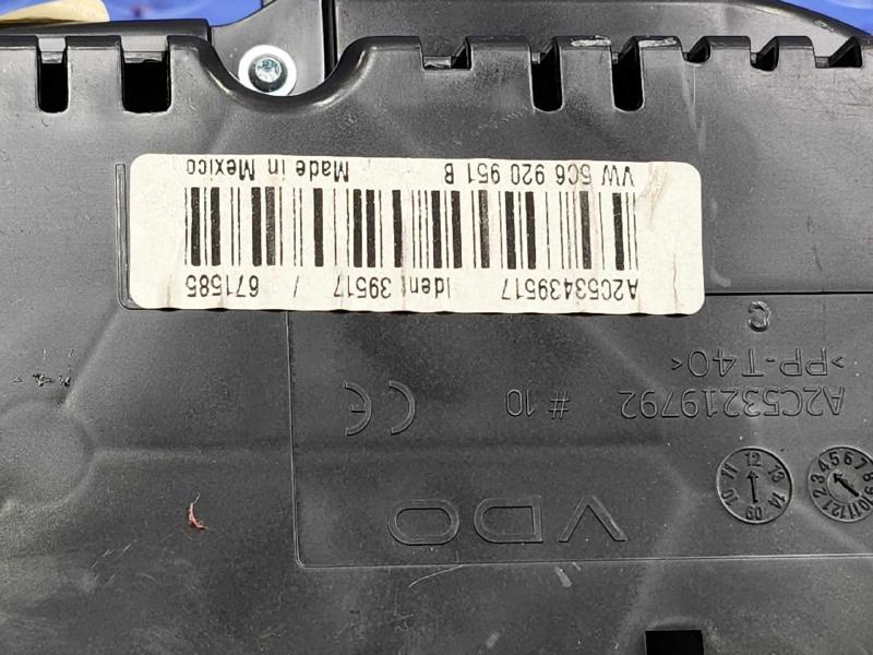 2012 Volkswagen Jetta Speedometer