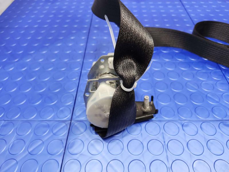 2014 Ford Mustang Rear Seat Belt