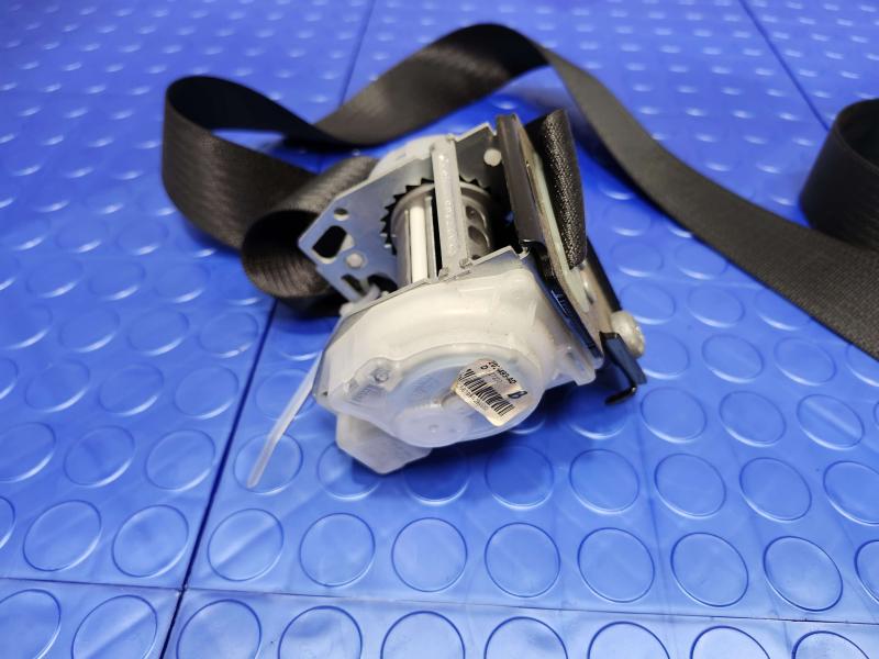 2014 Ford Mustang Rear Seat Belt