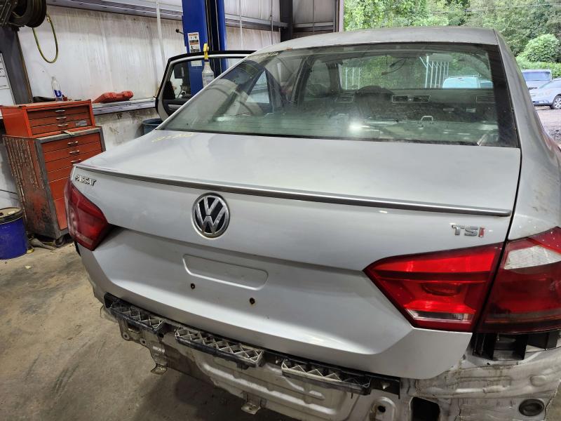 2015 Volkswagen Passat Trunk/Decklid/Hatch/Tailgate
