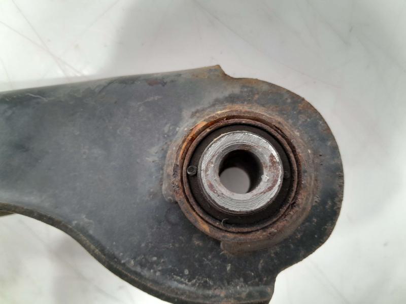 2016 Nissan Murano Lower Control Arm Rr