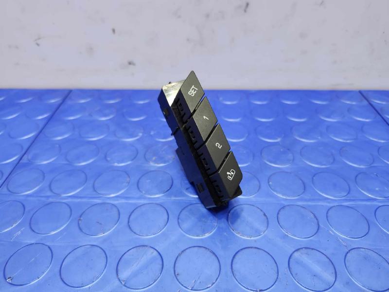 2014 Cadillac CTS Door Switch Front