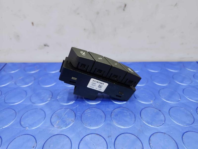 2014 Cadillac CTS Door Switch Front