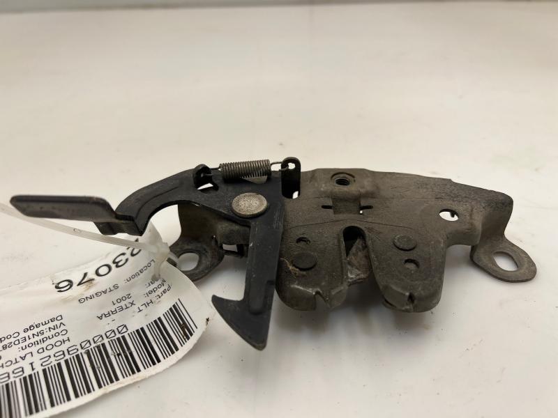 2000 - 2004 Nissan Xterra Hood Latch Lock Assembly OEM 656013S500
