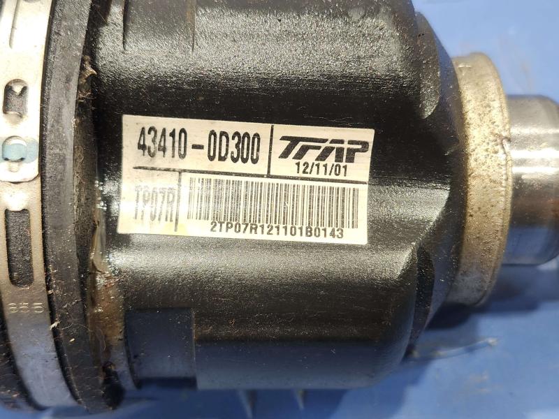 2013 Toyota Yaris Axle Shaft
