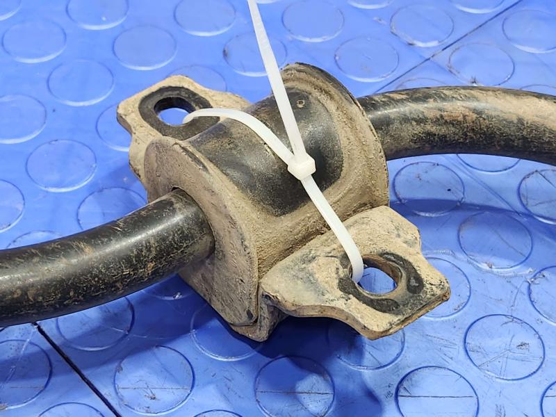 2012 Ford F-250 Super Duty Stabilizer Bar