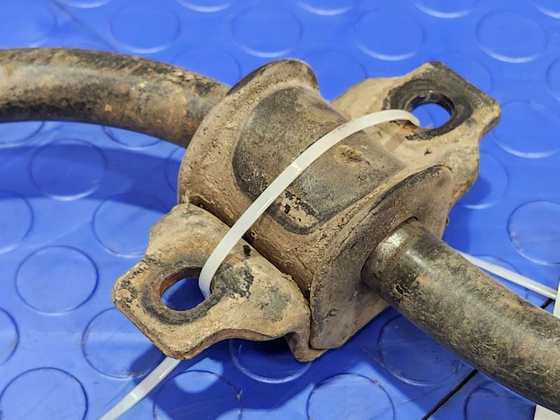 2012 Ford F-250 Super Duty Stabilizer Bar