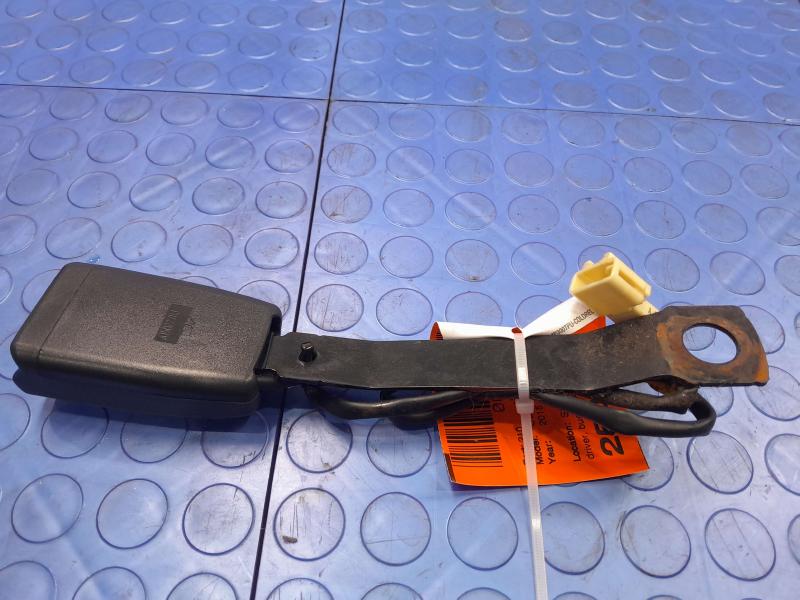 2015 Subaru Crosstrek Front Seat Belt