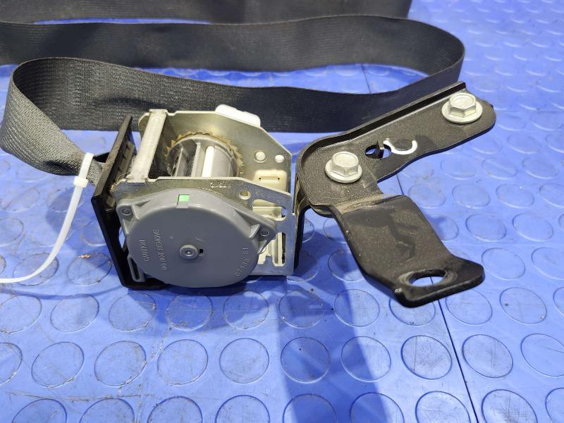 2008 Subaru Legacy Rear Seat Belt