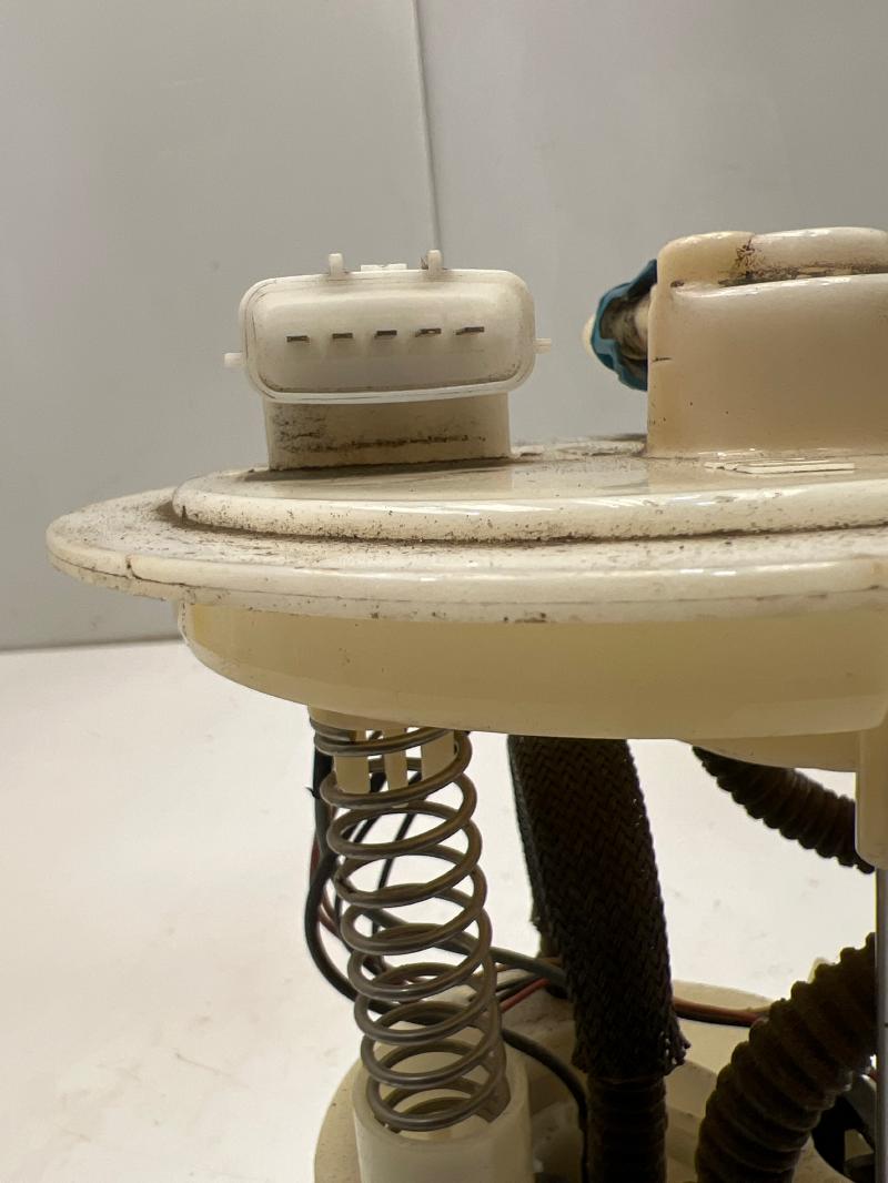 2007 - 2012 Nissan Altima Fuel Pump Assembly OEM 17040ZX01B