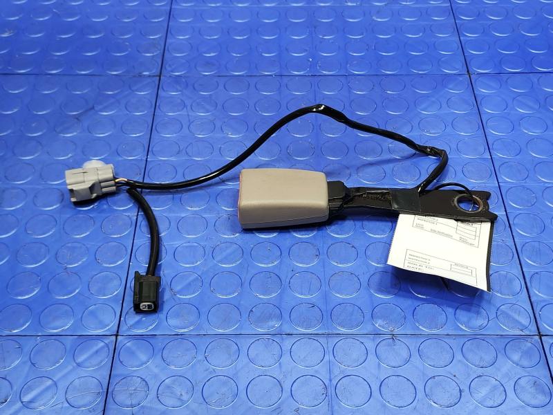 2002 Toyota Camry Front Seat Belt