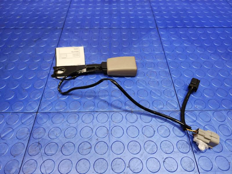 2002 Toyota Camry Front Seat Belt