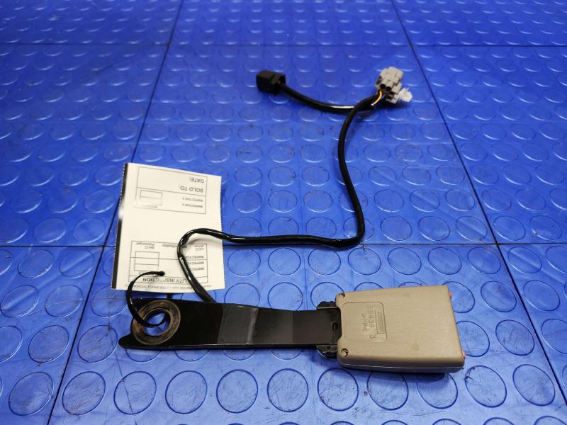 2002 Toyota Camry Front Seat Belt