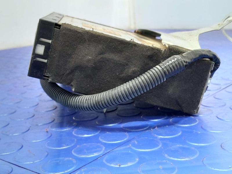 2004-2007 Toyota Sequoia DVD Video Player Genuine OEM Part 8627034011