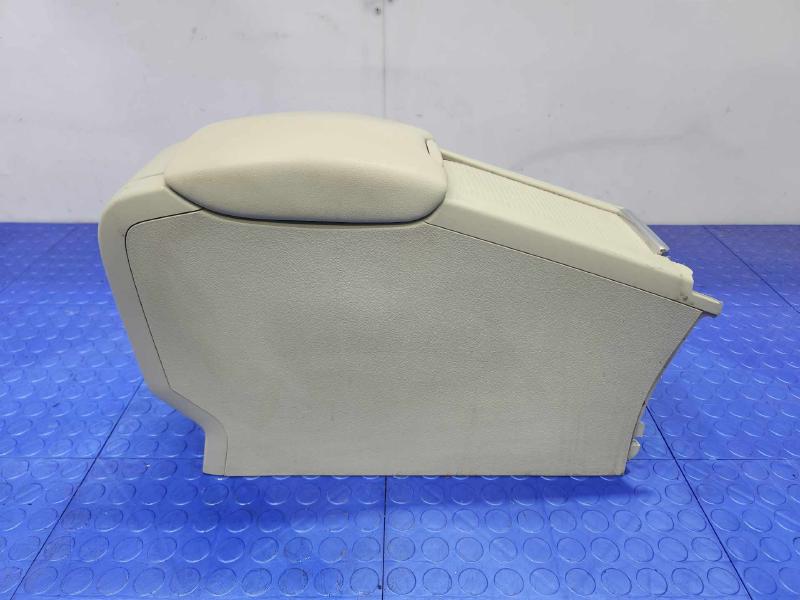 2010-2013 Volvo XC60 Center Floor Console Assembly Tan Leather Genuine OEM