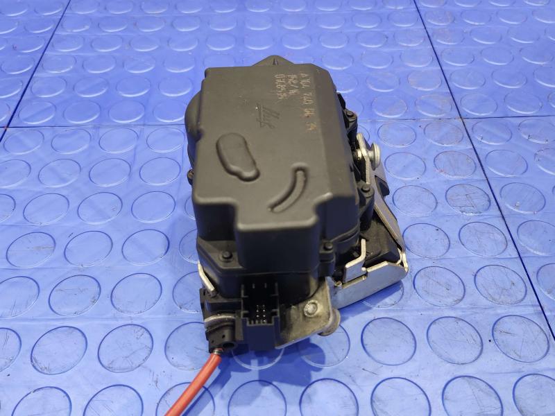 2008 Mercedes ML-Class Lid Latch