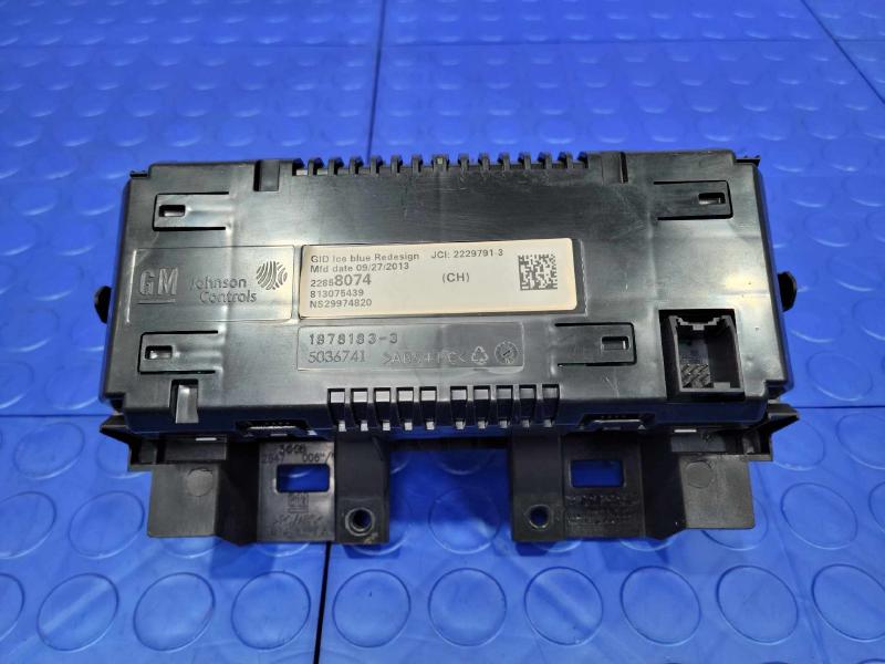 2014 Chevrolet Cruze Info-Gps-Tv Screen