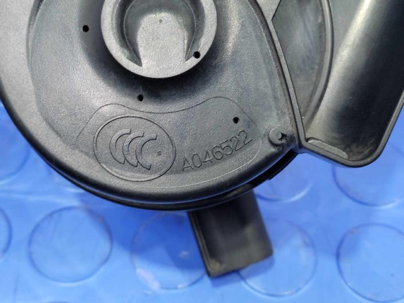 2009-2017 Volkswagen Tiguan Low Note Horn Assembly Genuine OEM 5N0951221B
