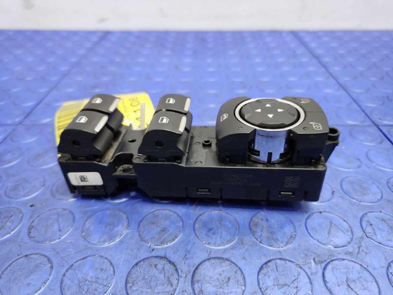 2014 Ford Fusion Door Switch Front
