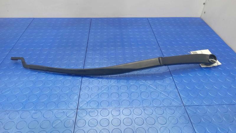 2017 Kia Sorento Wiper Arm