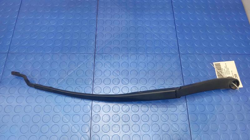 2017 Kia Sorento Wiper Arm