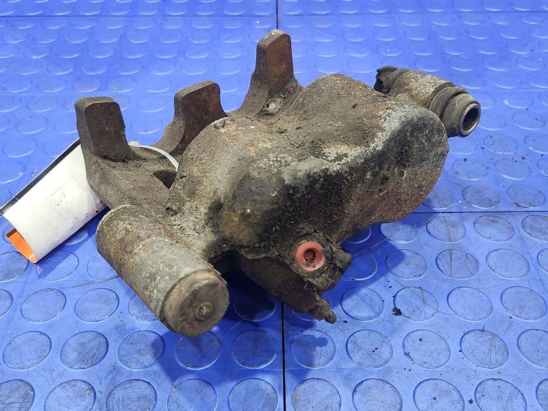 1992 Isuzu NPR Caliper