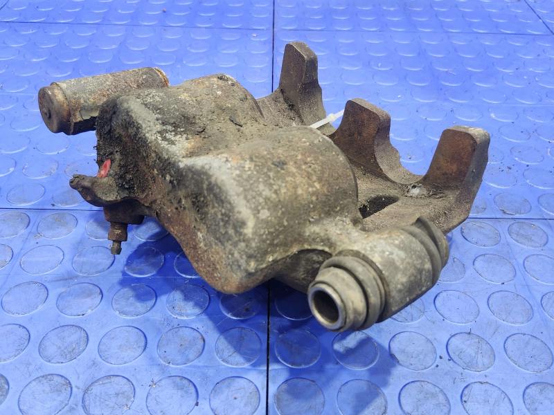1992 Isuzu NPR Caliper