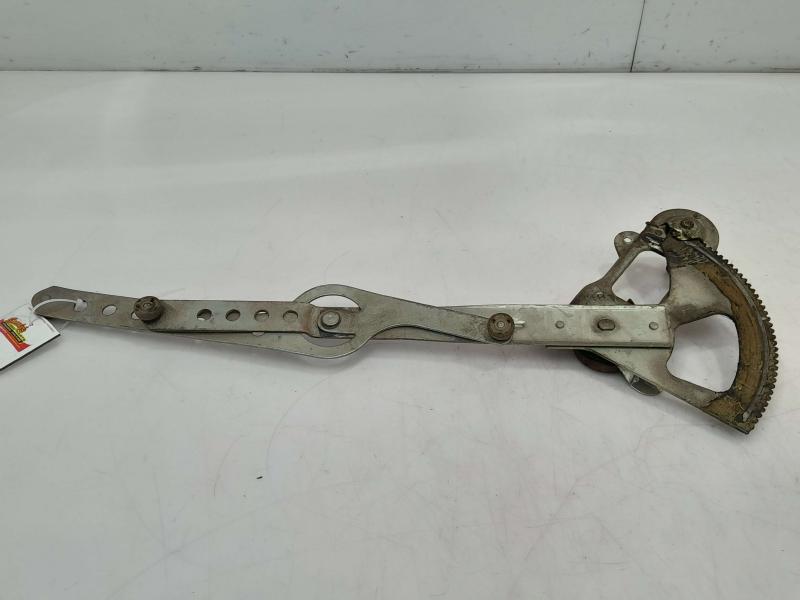 1988 Chevrolet Silverado 1500 Front Door Regulator