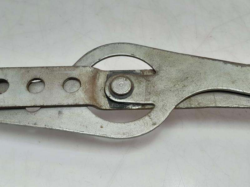 1988 Chevrolet Silverado 1500 Front Door Regulator