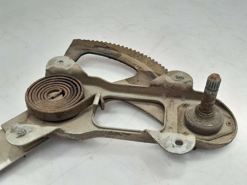 1988 Chevrolet Silverado 1500 Front Door Regulator