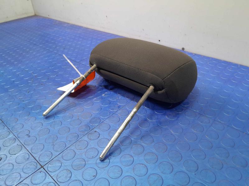 2005 Ford Explorer Headrest