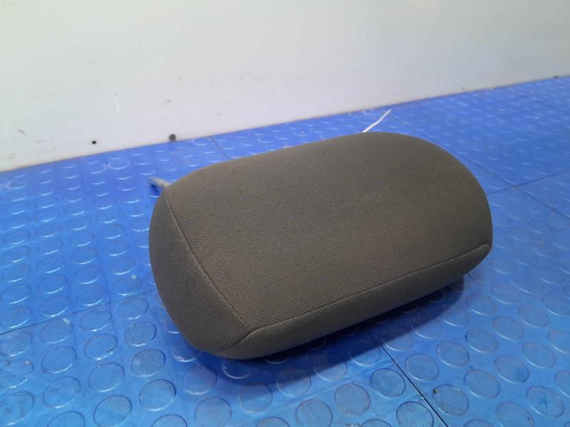 2005 Ford Explorer Headrest
