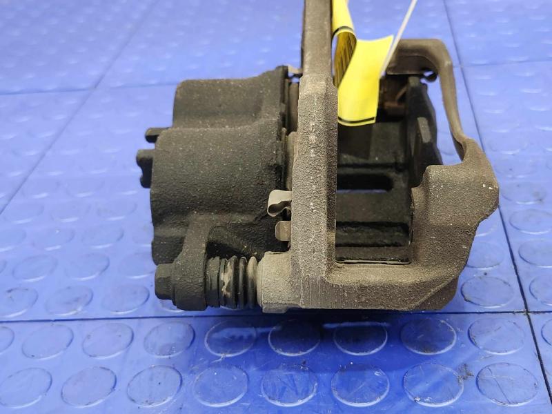 2016 Subaru Legacy Caliper