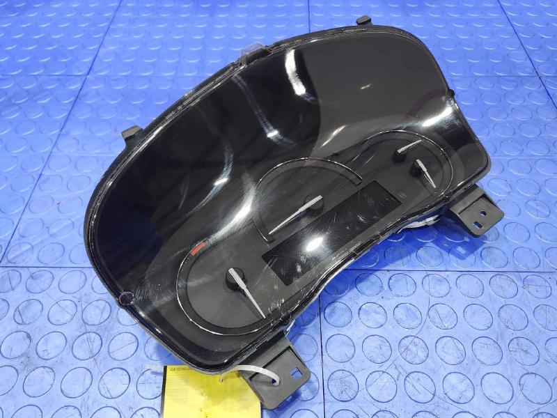 2018-2019 Cadillac XT5 Instrument Cluster Speedometer 5.7" Screen OEM 84586106