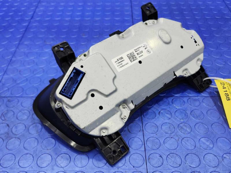 2018-2019 Cadillac XT5 Instrument Cluster Speedometer 5.7" Screen OEM 84586106