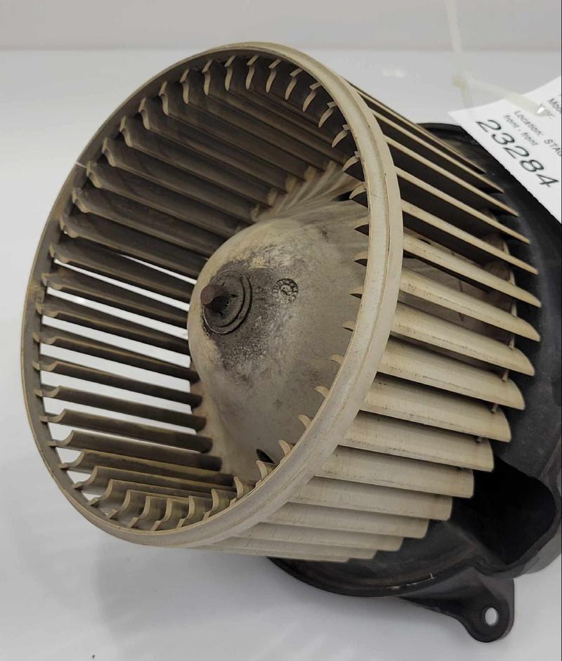 2004 Lincoln Navigator Blower Motor