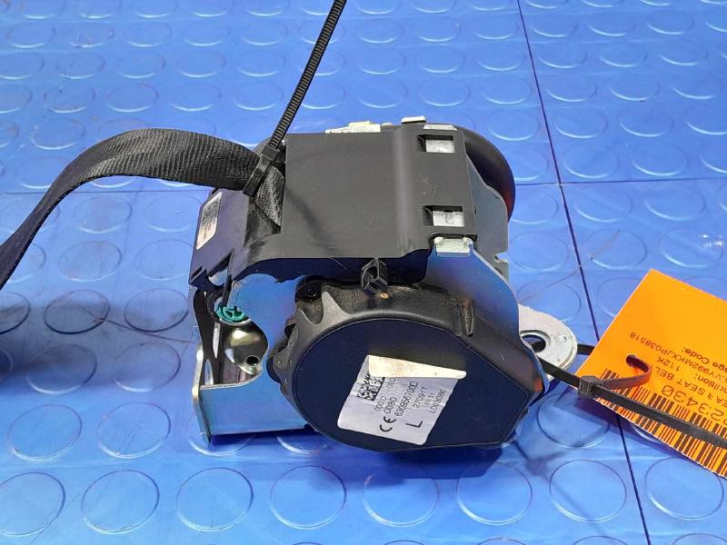 2018 Volvo S90 Rear Seat Belt