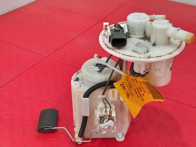 2014-2016 Kia Forte 2.0L Tank Mounted Fuel Pump Assembly OEM 311102V500