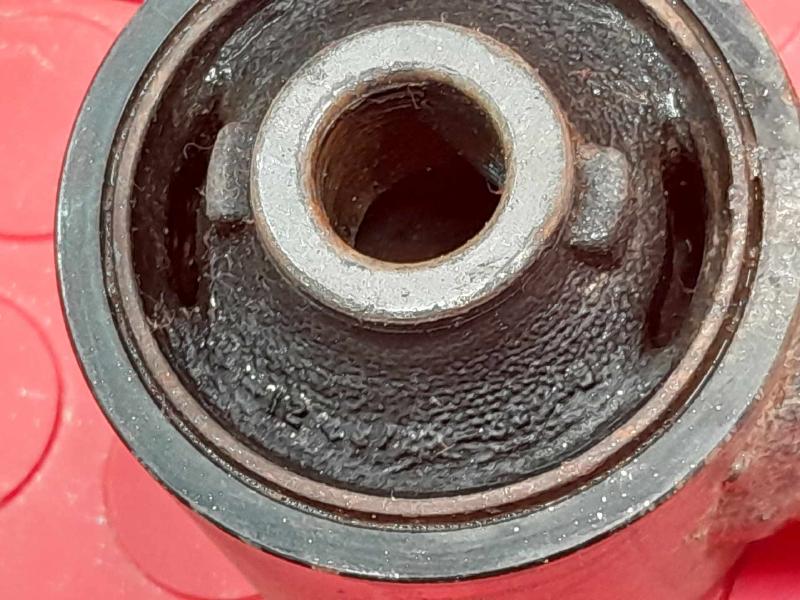 2015 Toyota 4Runner Lower Control Arm Rr