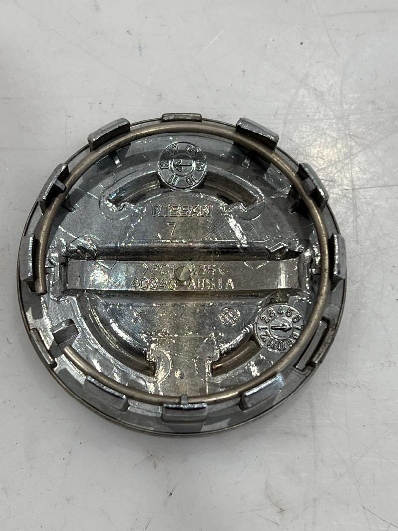 2014 Nissan Sentra Center Cap