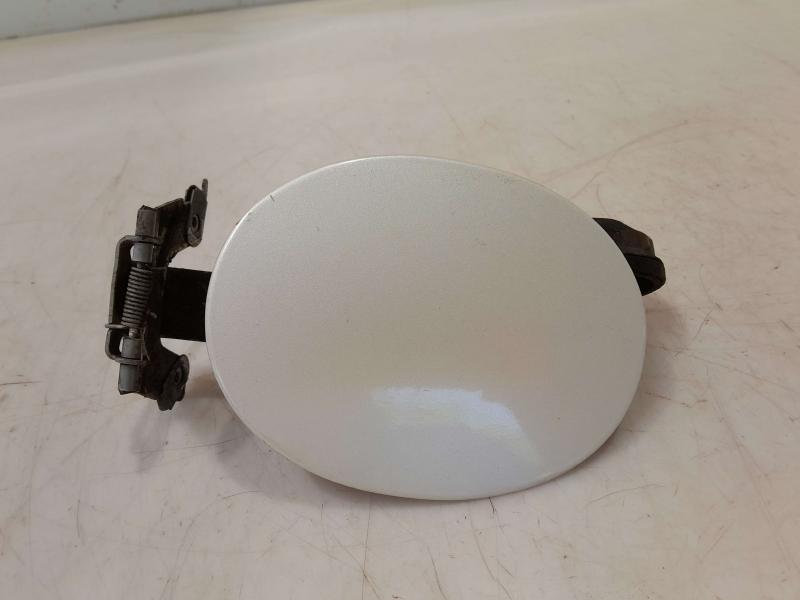 1999 Buick Park Avenue Fuel Tank Door