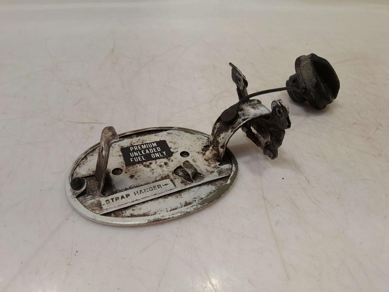 1999 Buick Park Avenue Fuel Tank Door