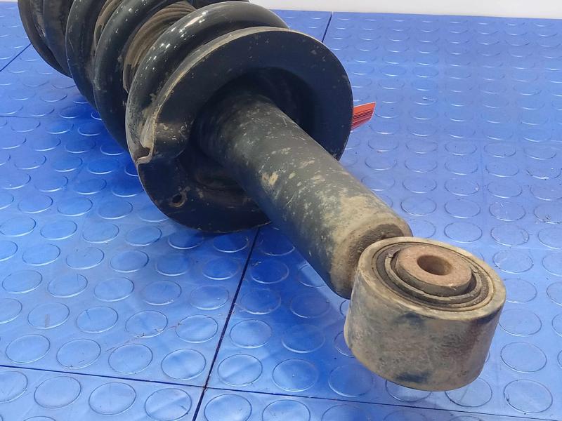 2012 Nissan NV2500 Strut Assembly